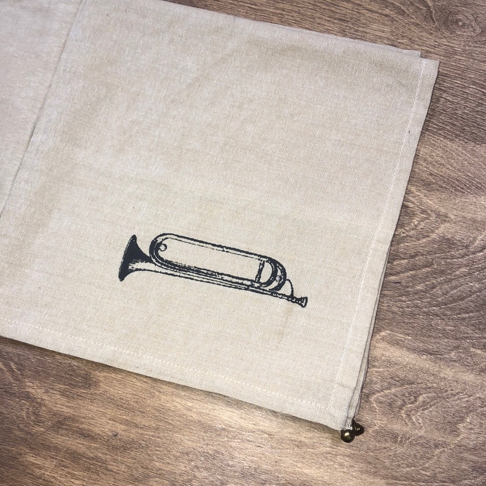Set of 2 tan musical instruments decorative towel - Picture 4 of 6